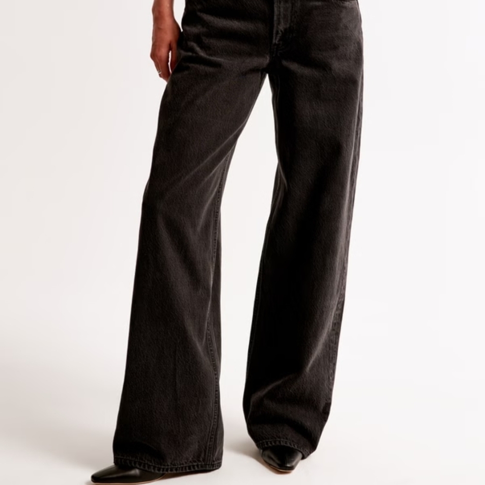 Abercrombie & Fitch Low Rise Ultra Loose Jeans In Washed Black 29 Short